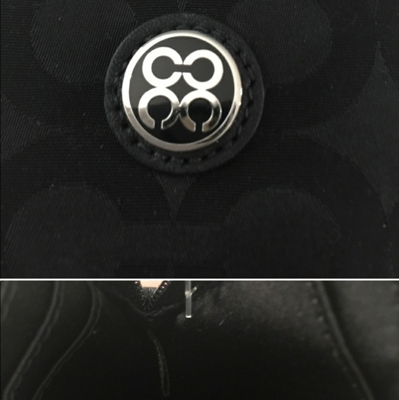 NWT COACH SIGNATURE WRISTLET/CARDHOLDER - Picture 2 of 4